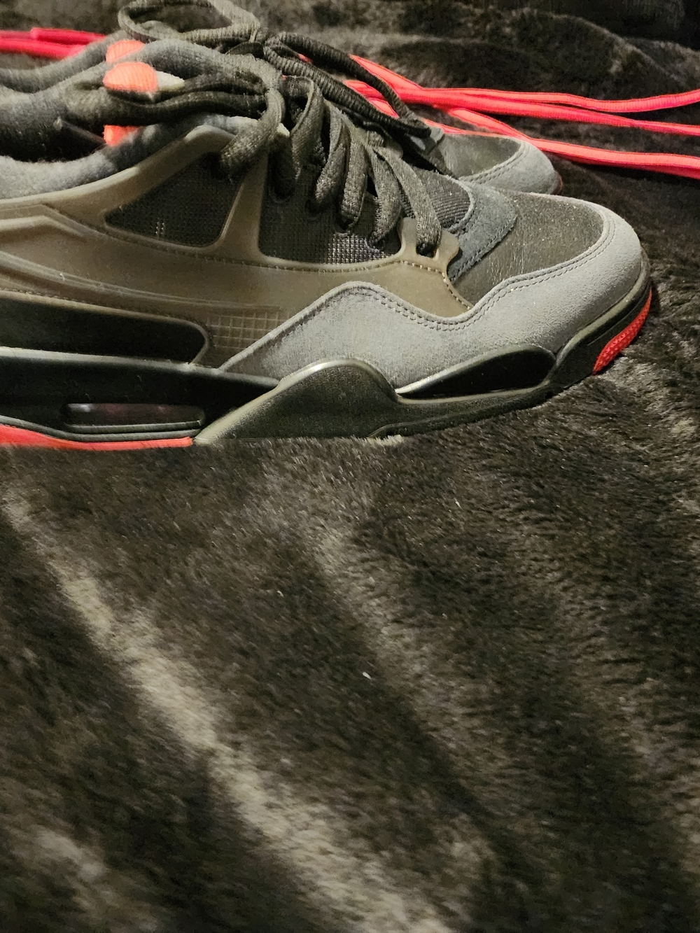 Jordan 4s Men's Black and Red Athletic Sneakers